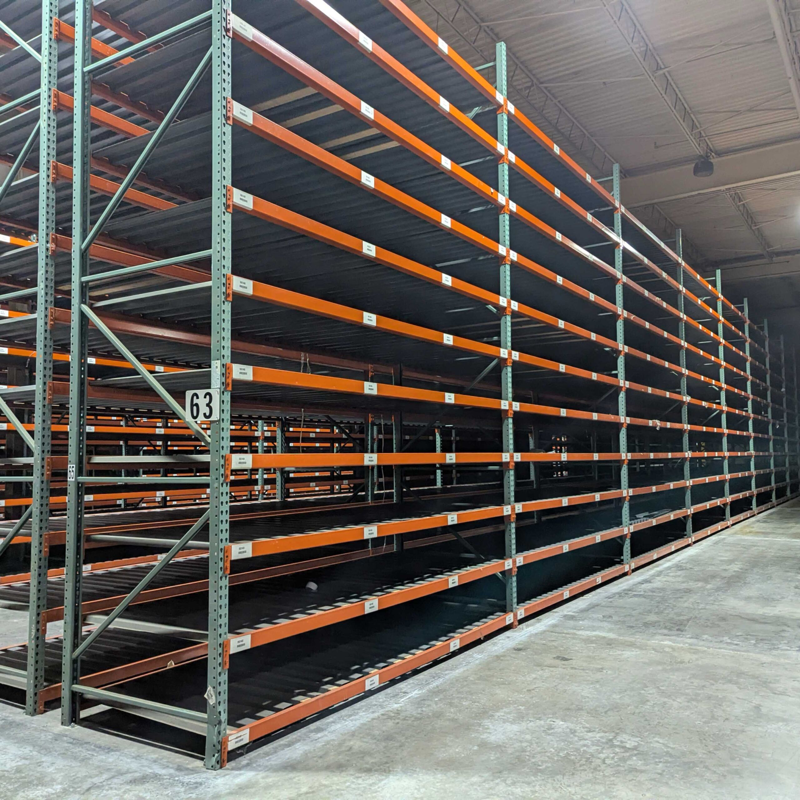 Used warehouse pallet racking systems, 12' long teardrop beams